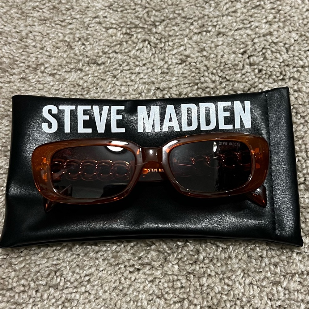 Steve Madden sunglasses
